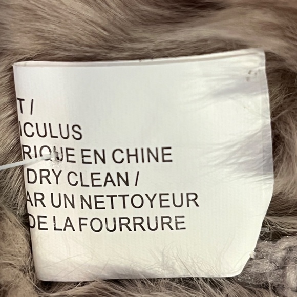 Rabbit Neck Scarf. Color Taupe - Picture 7 of 7